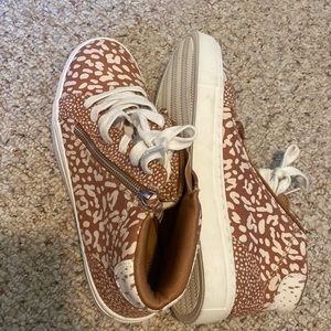 Universal Thread Shoe